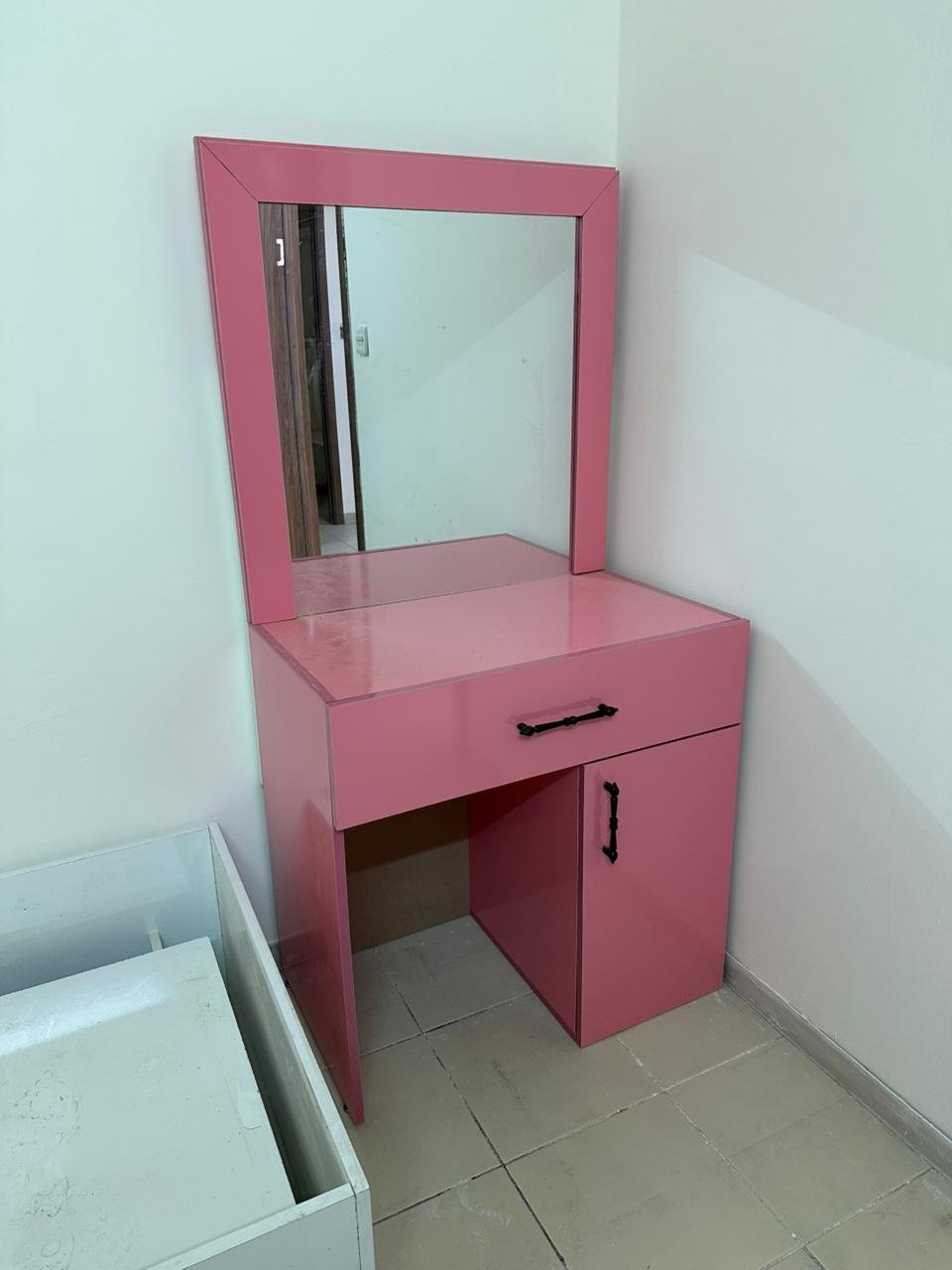 ميز تواليت أطفال بناتي